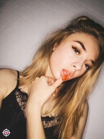 Моника